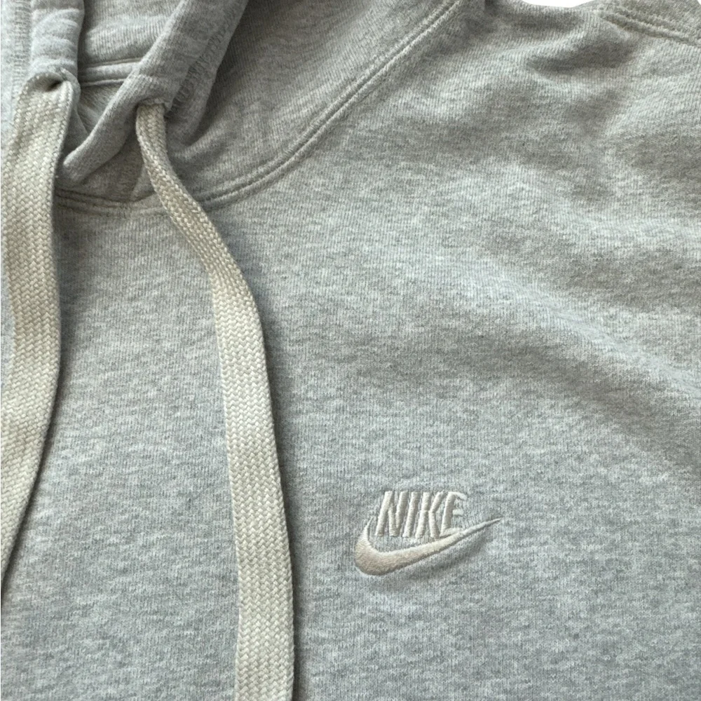 Nike Men’s Heavy Duty Gray Hoodie Size XL Nike‎ Swoosh Logo Check